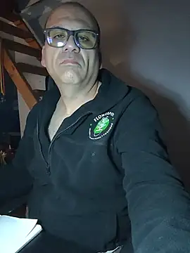 Guapo007sexy webcam