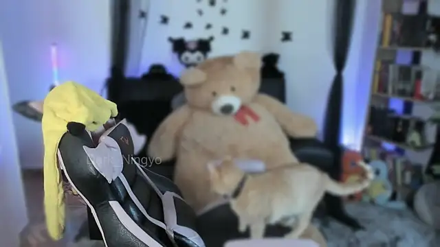Dark_ningyo1 webcam