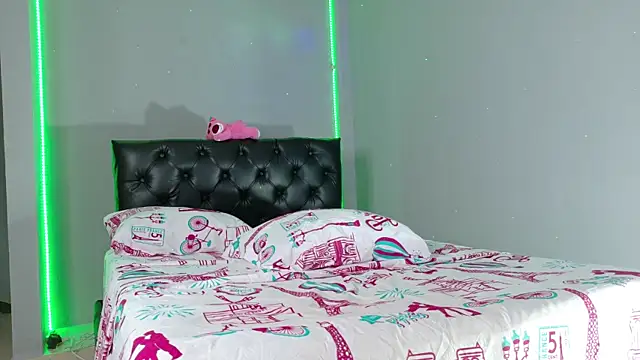 pretty_moon22 webcam