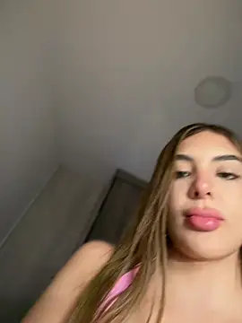 mi_suk11 webcam