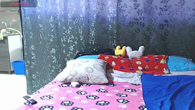 miia-big1boobs_ webcam