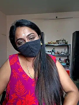 Queen_ilakiya webcam