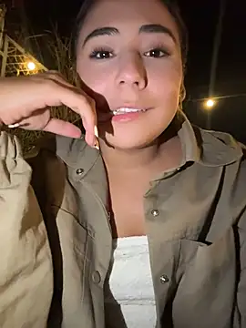 MelodyRey__ webcam
