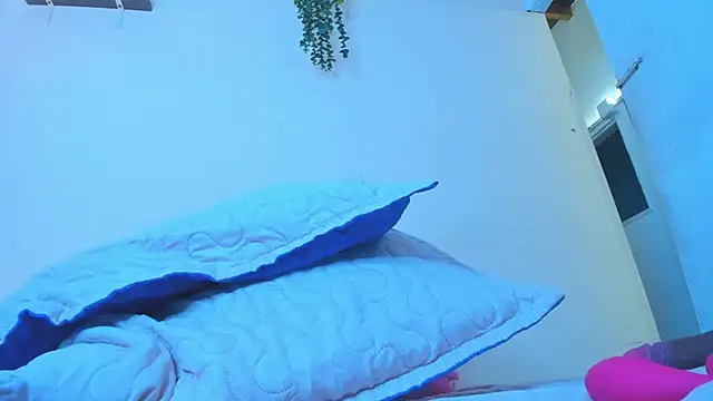 Kitty_Burn webcam