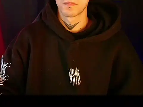 dark_men1 webcam