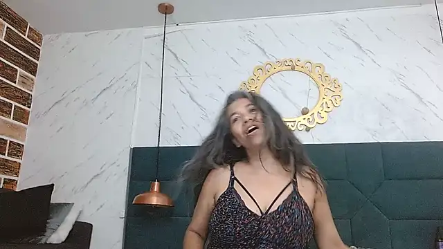 chanel_grant webcam