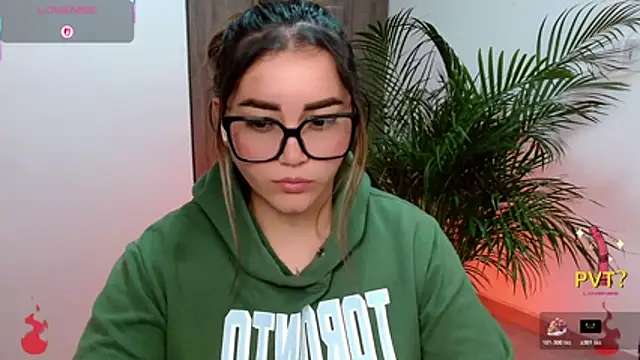 Lucia_star__ webcam