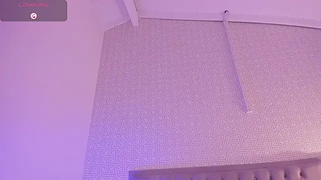 Evaa_Lunna_ webcam