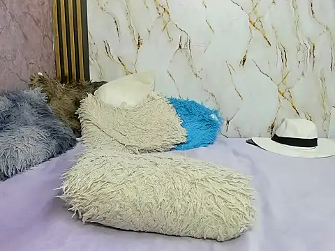pbregon_boyx18 webcam
