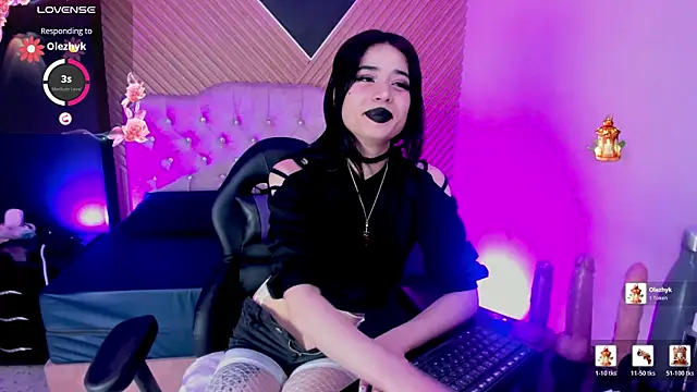 Nyx_Moon webcam