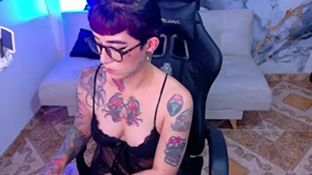 nova_kitttyy webcam