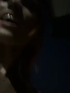 ThornsandHoney webcam