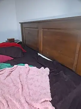 naughtyjaanu webcam