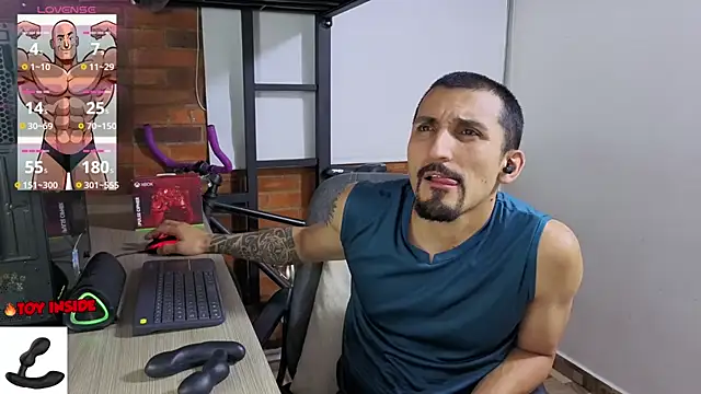 Marck_Muscle webcam