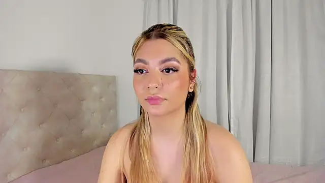 DashaStar webcam