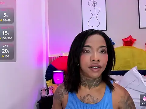 Pauline_Fox webcam