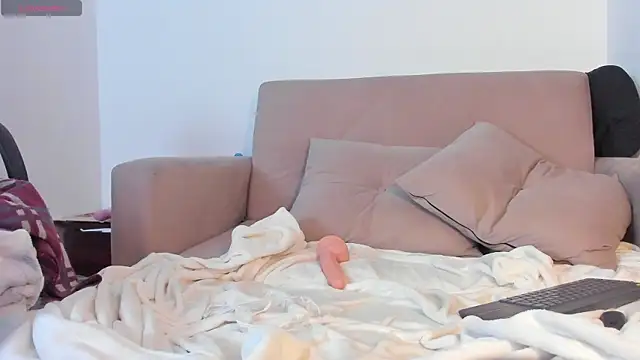 marie_pourtoii webcam