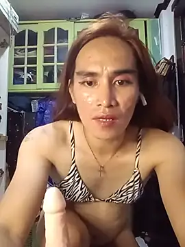 HornyKerujieTrans webcam