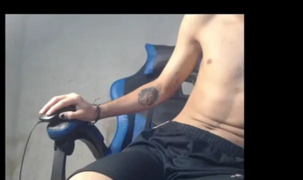 Garu_hot19 webcam