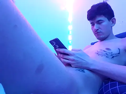 cheekyboyx (M young) - CLAIMYOUR BOY: I SHOW YOU MY THONG