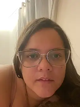 Laryssinha_69 webcam