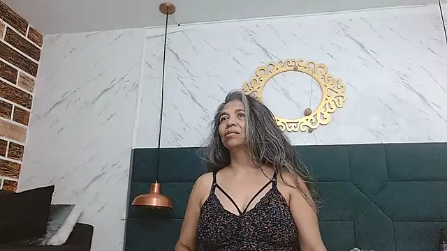 chanel_grant webcam