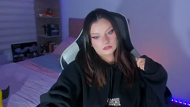 OphelianaRose33 webcam