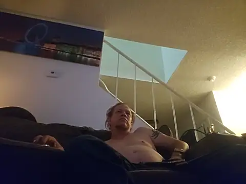 yourMasterisBored webcam
