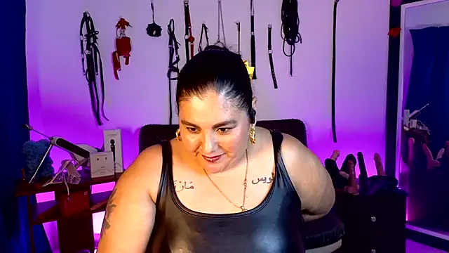AndreaKinky webcam