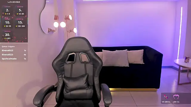 MayaMoretti_ webcam