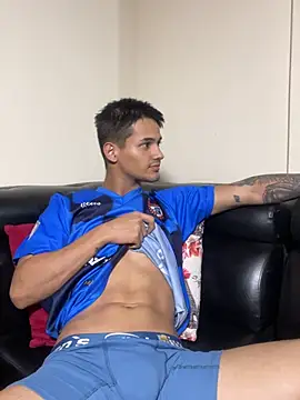 aaronsexroom - Aaronsexroom's free webcam - UK Sex Cams