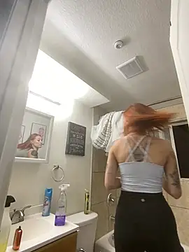 ThornsandHoney webcam