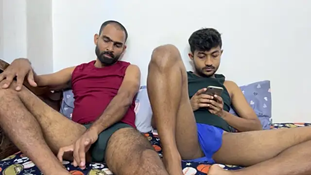 DesiDaddyandSon webcam