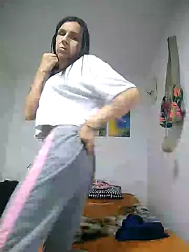Cameron_puppy webcam