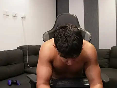 Bray_Kevin live cam on StripChat