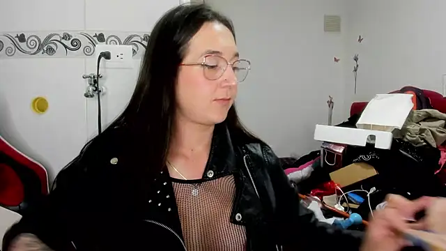 Sweet-Suck69 webcam