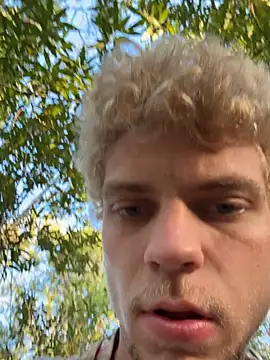 monstereyefish webcam