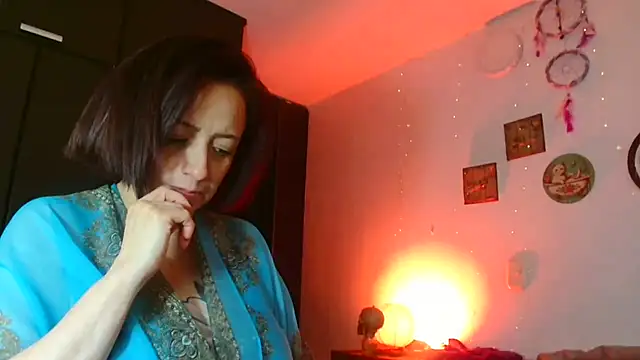 Katicalatinmilf webcam