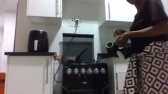 sweets_80 webcam