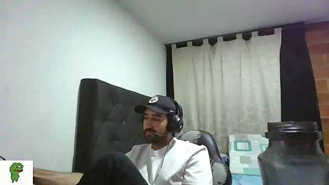 coolfriki webcam