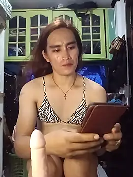 HornyKerujieTrans webcam