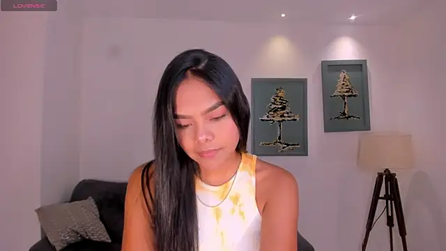 SaphiraJames webcam