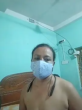 MoonLusty webcam