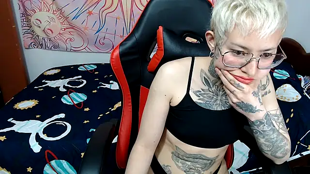 ArrangedFoot webcam