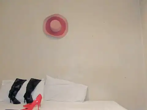 AfricanSquirtingQueen webcam