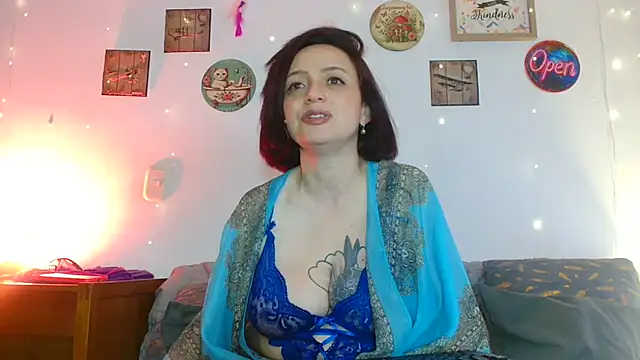 Katicalatinmilf webcam