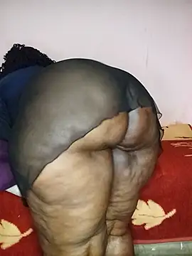 Sweetblackassxxx505 webcam