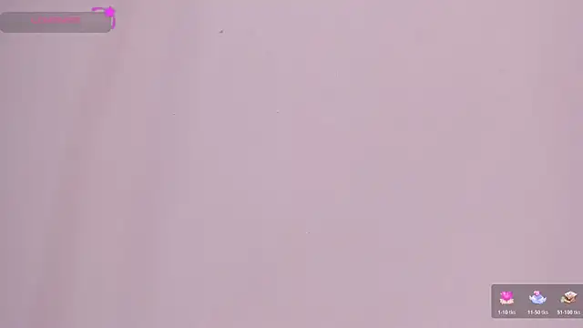 MissCurvyTop webcam