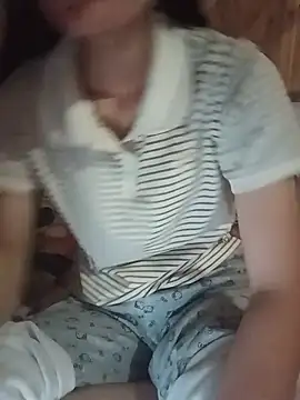 Hilary-123 webcam