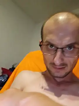 UpbeatXiphias webcam